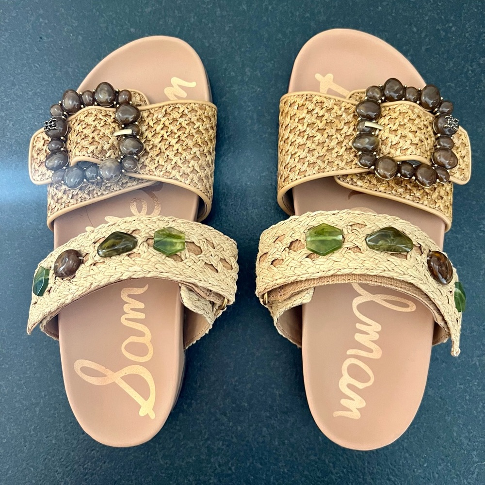 Sam Edelman Tan Sandals with Gem Details size 6 like new